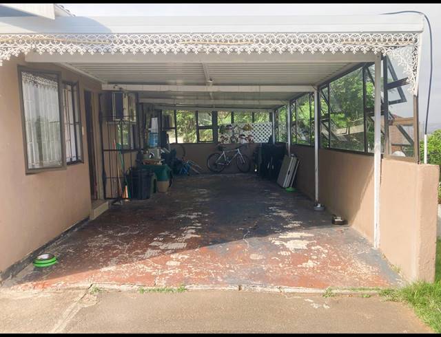 3 BEDROOM HOUSE FOR SALE IN BLUFF